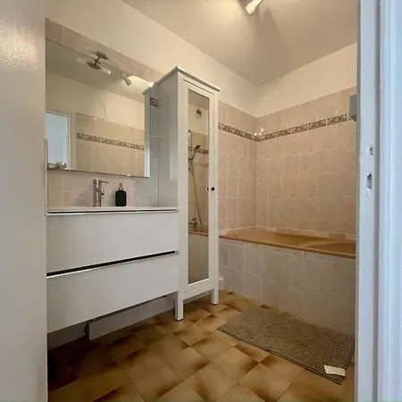 Apartment Proche Gare Et Port, Vue Mer, Clim Et Parking *